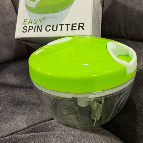 Manual chopper new, easy to clean and efficient