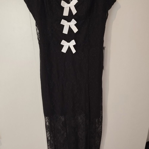 Black lace dress M H&M like new