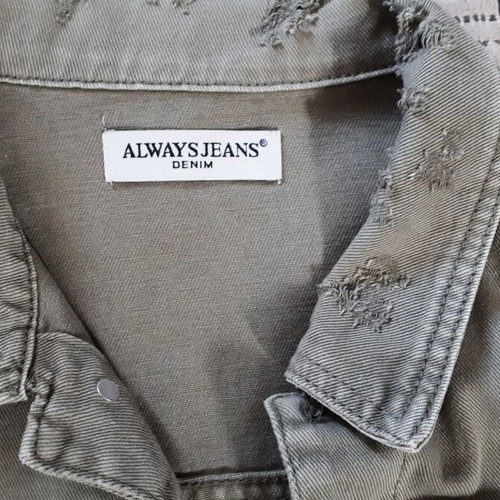 Jean jacket khaki like new, size XL