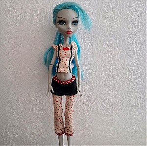 Monster high Ghoulia Yelps Dead Tired
