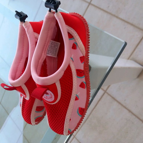 Children's water shoes new, size 29, pink