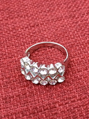 Ring with strass like new, silver
