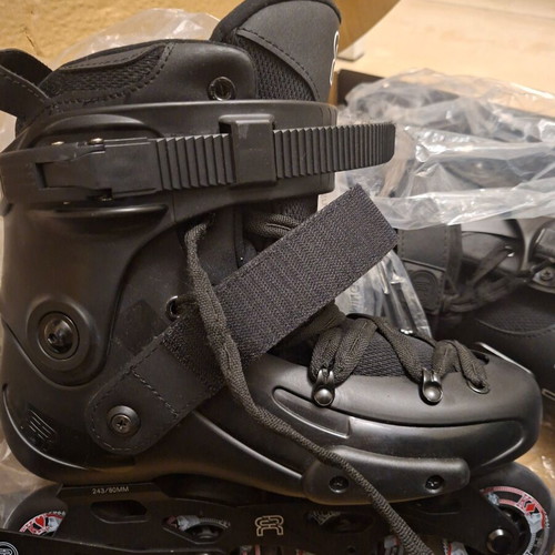 Inline skates FRX 80 no 42 like new, black