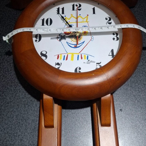 Wooden wall clock with pendulum Le Clown Pablo Picasso like new