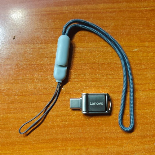 Lenovo USB Flash Disk 1 TB like new with USB Type C and USB A