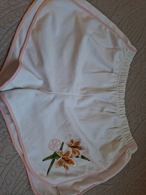 Guess women's shorts set of 3 like new, size S