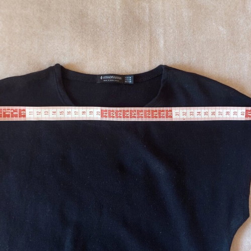 Stradivarius black crop top S/M, short sleeves
