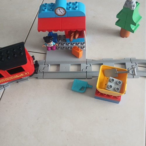 Lego Duplo electric train with Bluetooth and app control