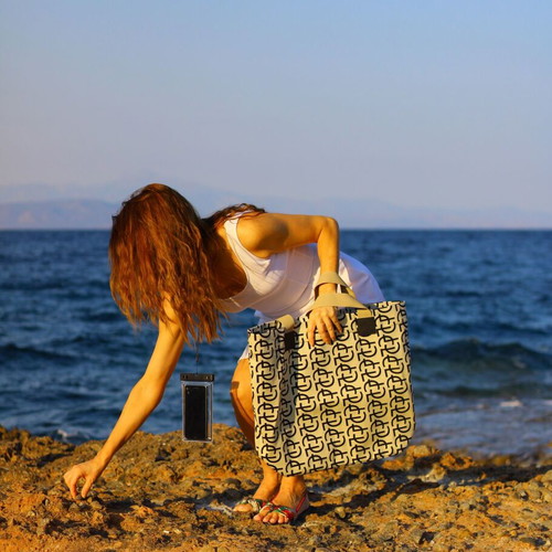 Handmade shoulder shopping bags new, in black and beige