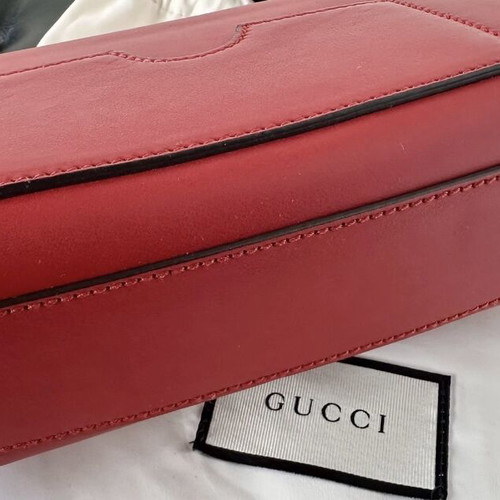 Gucci Padlock leather shoulder bag, red