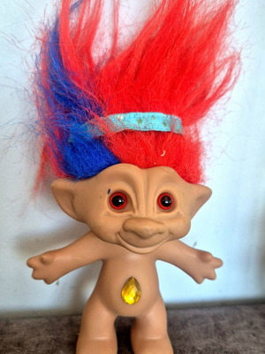 Efxoulis Dam Troll figure used, large size