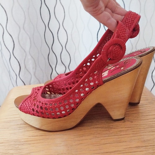 Poetic Licence vintage platform sandals used, slingback peep toe coral pink