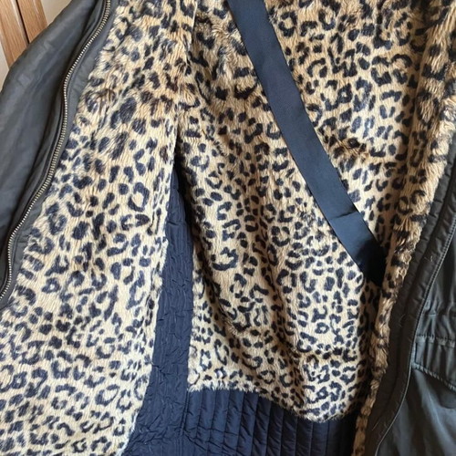 ZARA Jacket No. L Used Waterproof With Fur Lining Green