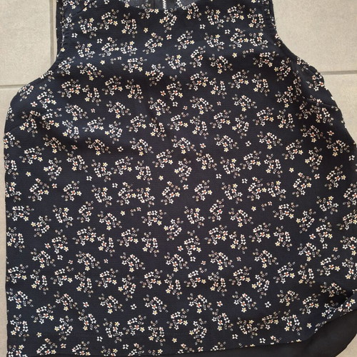Sleeveless floral top Pimkie like new, black and white, size S