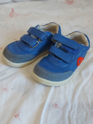Bobux sneakers size 23, blue