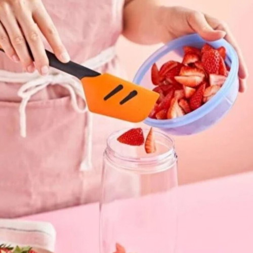 Tupperware silicone spatula new, purple or orange