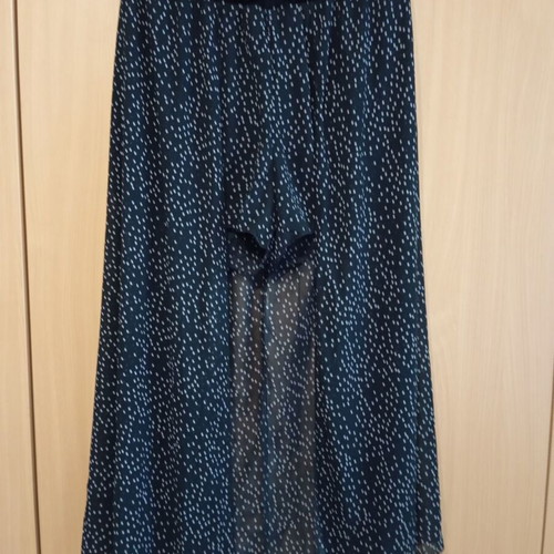Shorts/skirt like new, size XXL, black and white