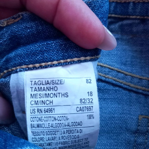 Benetton denim skirt like new for girl size 82