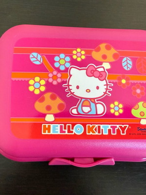Tupperware collectible Twin Hello Kitty new