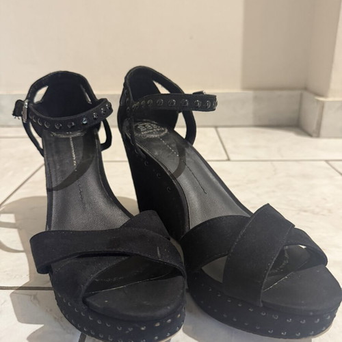 Bershka women's black platform sandals size 41 used