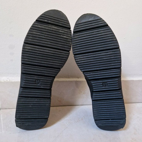 Black suede loafers Just Prive size 36 like new