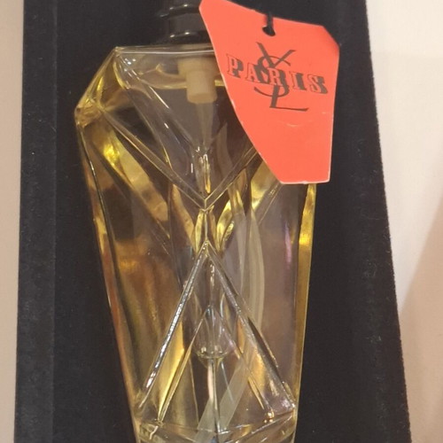 Paris by Yves Saint Laurent Eau de Toilette spray 30 ml like new