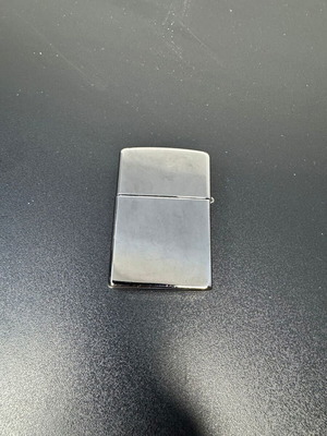 Κλασικός αναπτήρας ZIPPO 7107 σαν καινούργιος