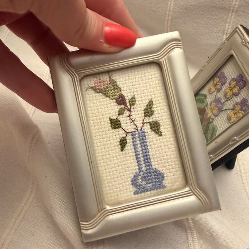 Cross stitch pictures used, set of 2 with frame, floral design