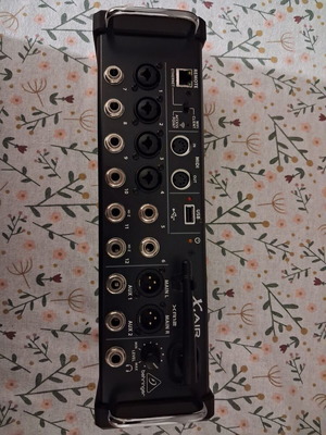 Behringer X Air XR12 ψηφιακός μίκτης