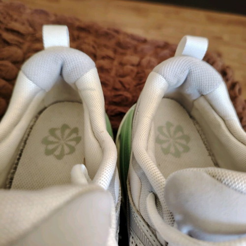 Nike Air sports shoes like new, size 40, white and green
