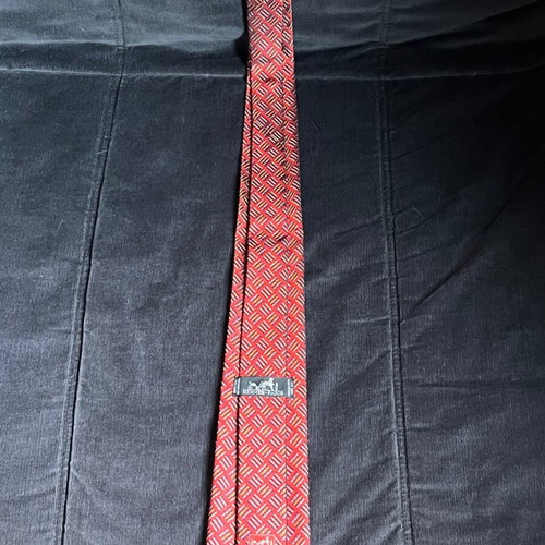 Hermes tie 100% silk new, red