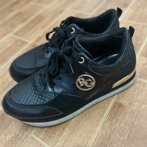 Renato Garini women's sneakers size 39 used, black
