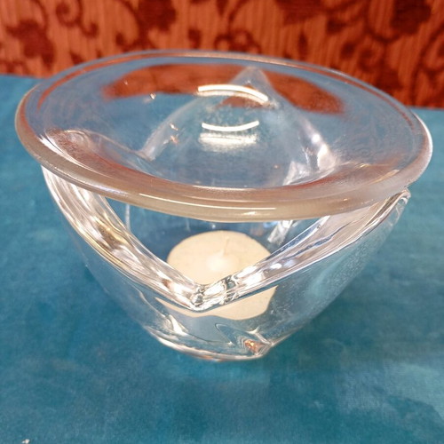 Crystal Tulip-Shaped Tealight Candle Holder like new with heat-resistant plate