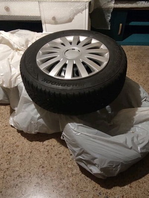Σετ 4 ελαστικά Hankook Winter i*cept RS3 215/60 R16 καινούργια με ζάντα