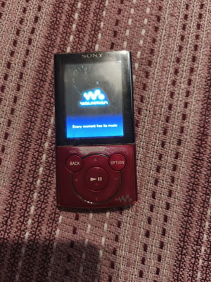 Sony Walkman NWZ-E444 8GB μεταχειρισμένο, κόκκινο