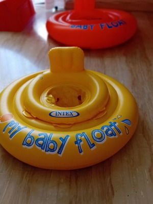 Intex May Baby Float 6-12 months like new
