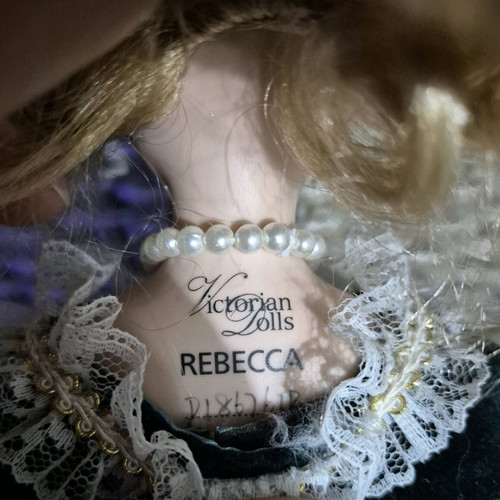 Porcelain collector doll Victoria DOLLS Rebecca like new