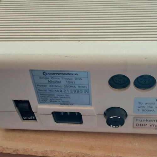 Commodore 1541 disk drive like new
