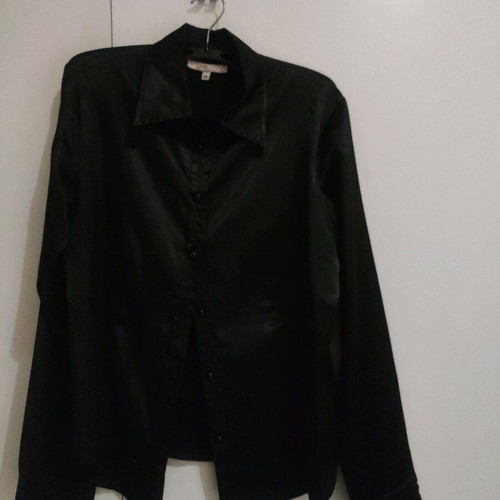 Satin black shirt like new, size M