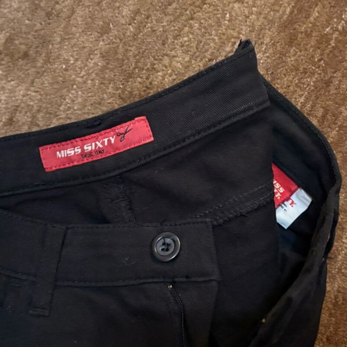 Miss Sixty black capri elastic jeans with zipper like new
