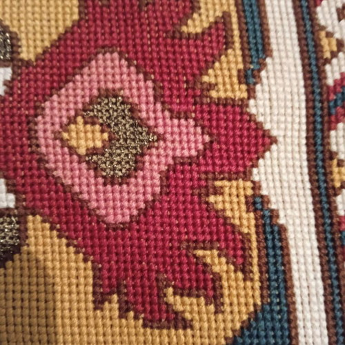 Embroidered tablecloth like new with fine stitching and beautiful colors