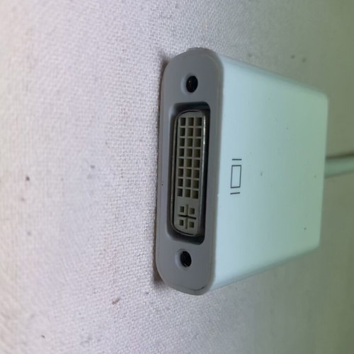 Mini-DVI to DVI adapter for Apple Mac and MacBook