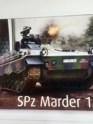 Revell SPz Marder 1A3 model kit 1:72 new, level 4