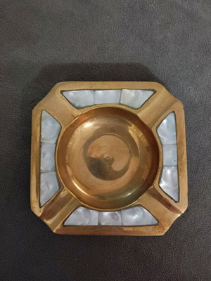 Vintage brass ashtray with mother-of-pearl inlays new