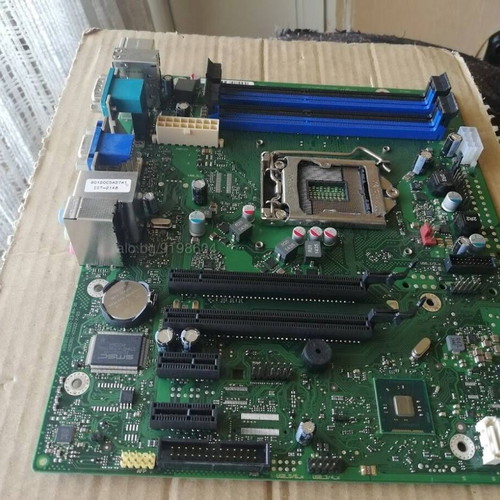 Fujitsu P520 D3220-A12 GS 2 REV:1.0 motherboard like new, Socket LGA1150