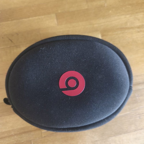 Beats by Dr. Dre Soft Carrying Case Like New