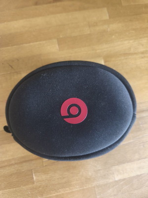 Beats by Dr. Dre Soft Carrying Case Like New