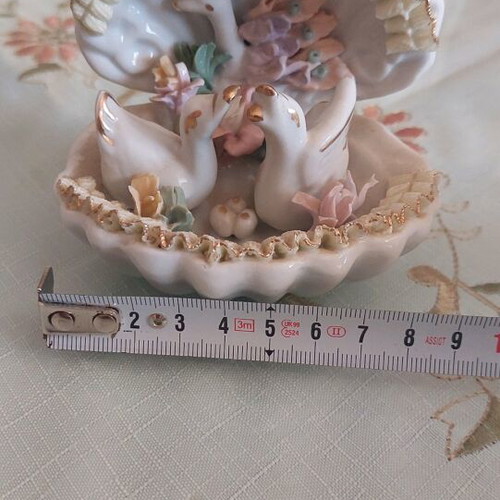 Porcelain decorative figurine like new