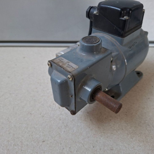 Groschopp DM 80-40 Electric Motor 22W 1300 RPM New