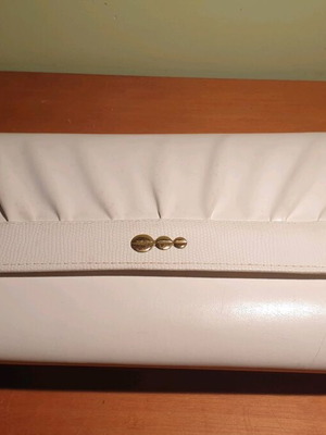 Women's white leather shoulder bag new, unused